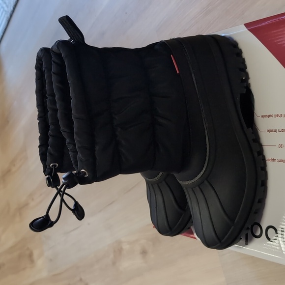 CHOOKA WOMEN'S NYLON PUFFER MID COLD WEATHER BOOT - BLACK - Picture 3 of 7